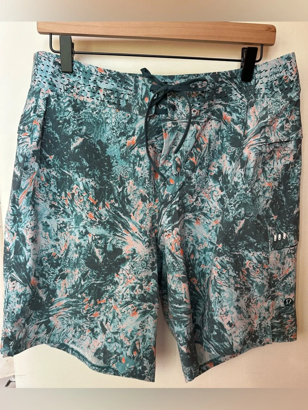 Lululemon Mens Current State Board Short 9”